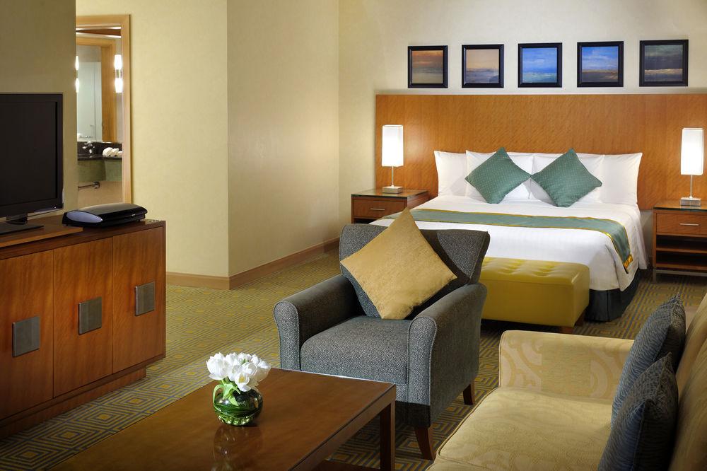Courtyard By Marriott Kuwait City Екстер'єр фото