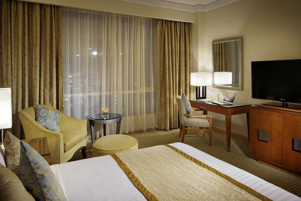 Courtyard By Marriott Kuwait City Екстер'єр фото