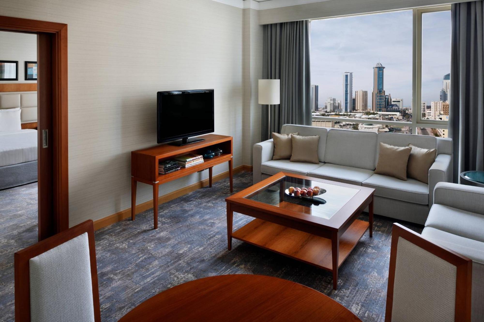 Courtyard By Marriott Kuwait City Екстер'єр фото