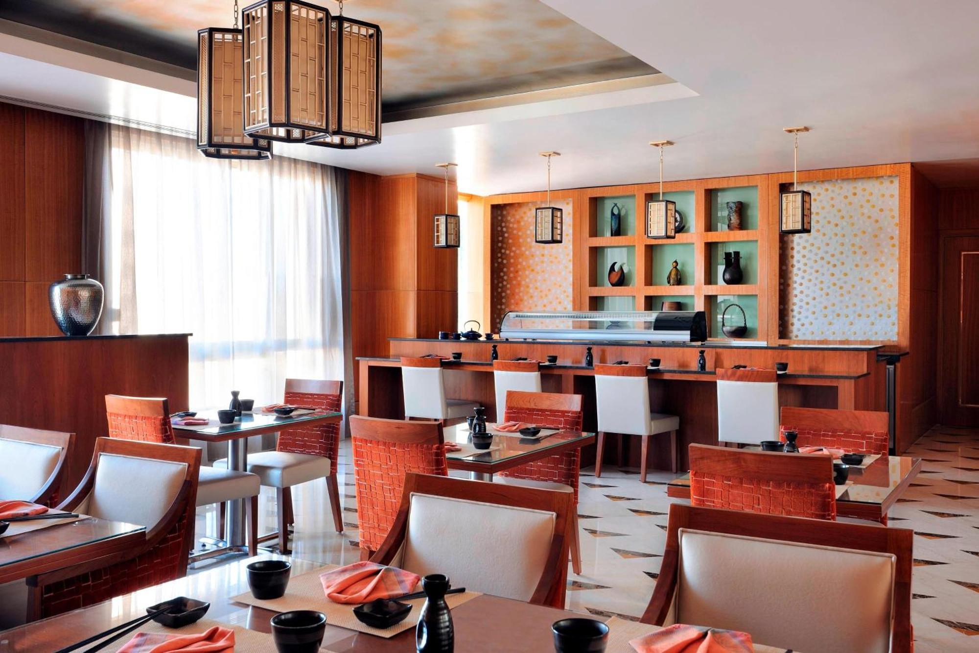 Courtyard By Marriott Kuwait City Екстер'єр фото