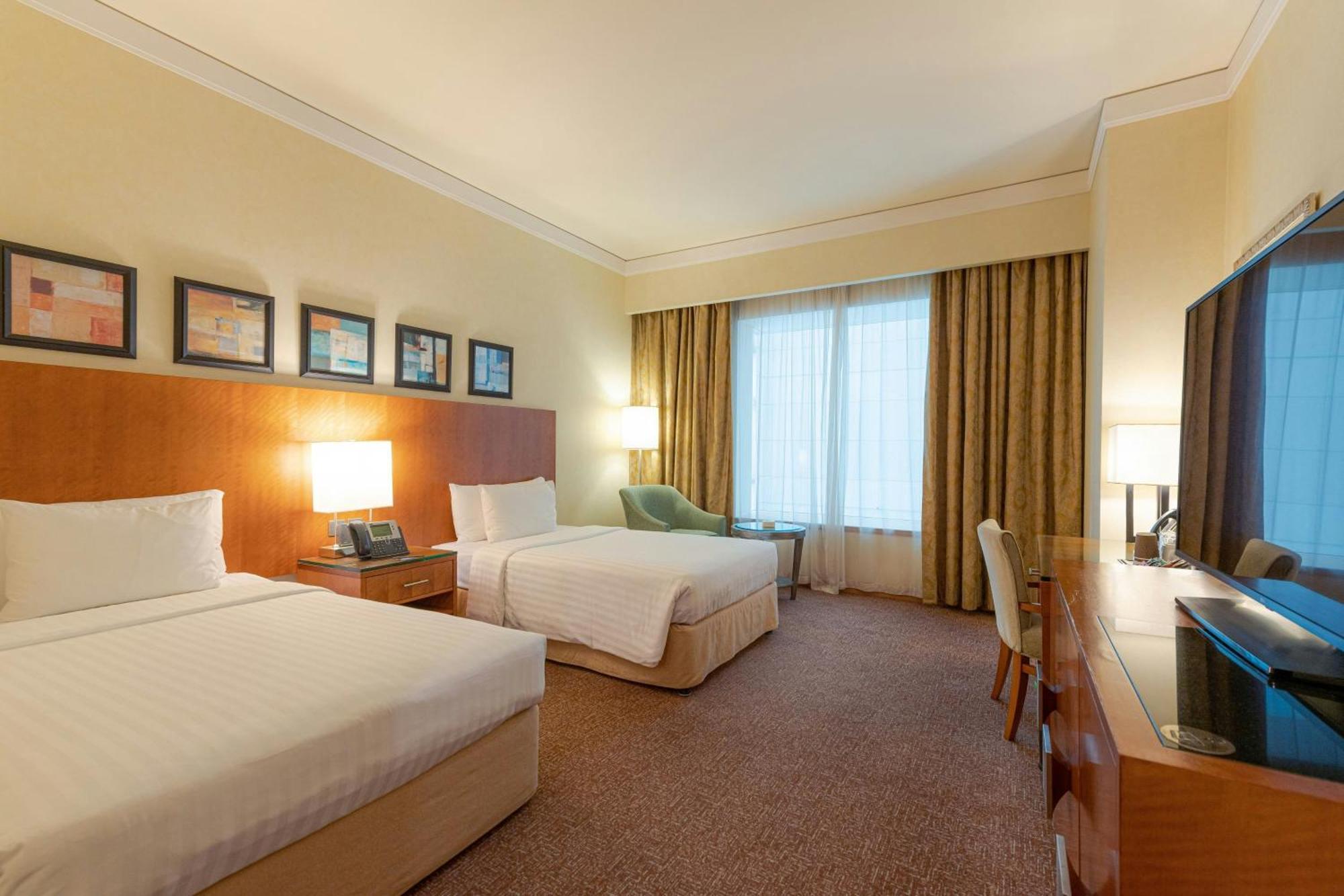 Courtyard By Marriott Kuwait City Екстер'єр фото