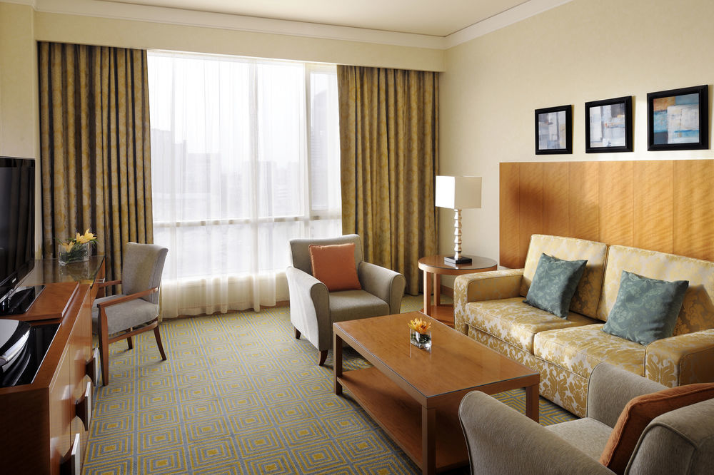Courtyard By Marriott Kuwait City Екстер'єр фото